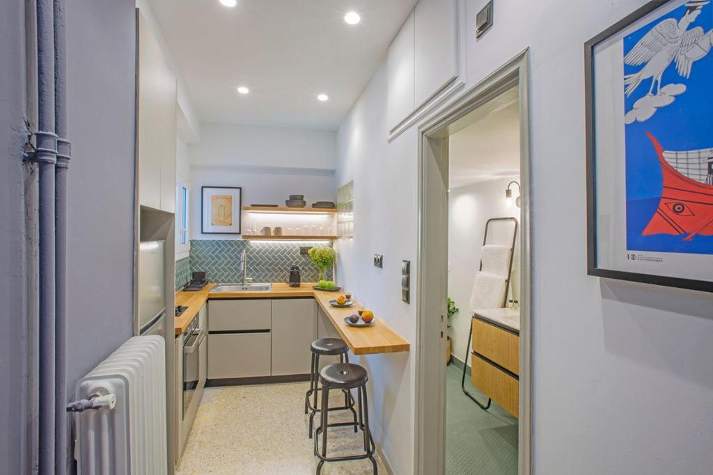 Petra & Phos Acropolis Luxury Apartments アテネ エクステリア 写真